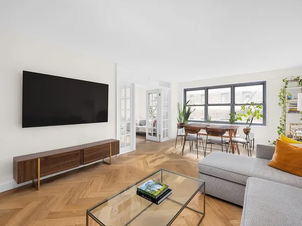 60 W 13th St APT 7F, New York, NY 10011