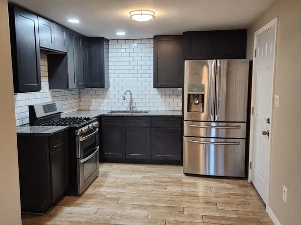 114 W Michigan Dr, Tucson, AZ 85714