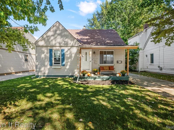 17220 Hanover Ave, Allen Park, MI 48101