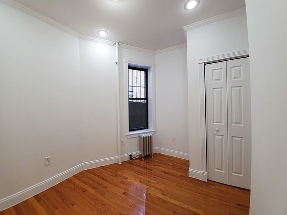 5th image of 225 W 15th St #5C