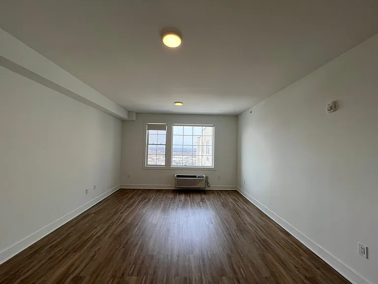 519 Cliff St #519E — Photo 6