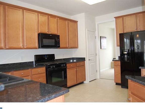 3rd image of 706 N Haines Cir