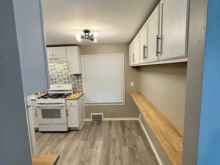 14014 Gramatan Ave — Photo 7