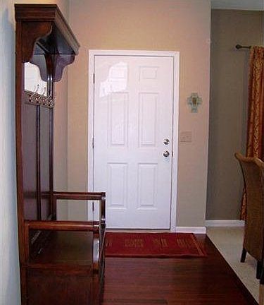 2nd image of 6075 Tyndale Ln
