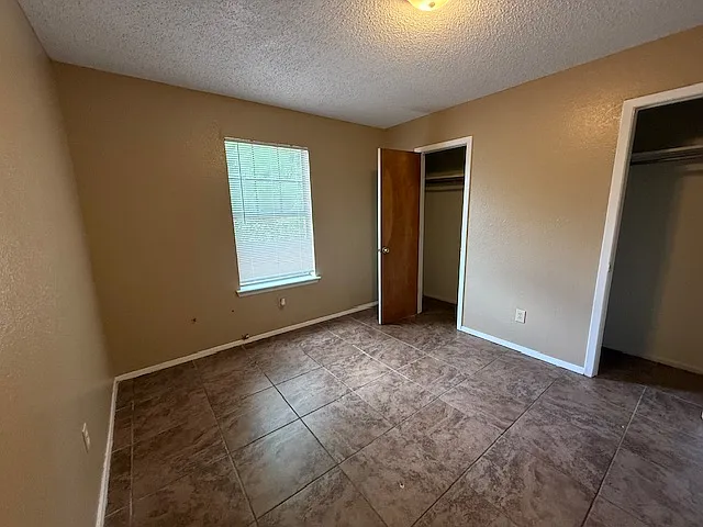 804 Stewart St #C — Photo 7