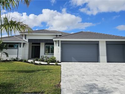 3102 SE 18th Place Cpe, Coral, FL, 33904