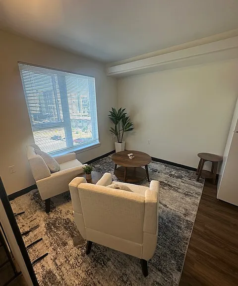 Nichols Court Apartments — Photo 56