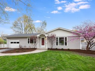 241 Elmwood Dr, Naperville, IL