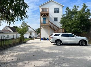 2 Patricia St #1, Thorold, ON L2V3V7