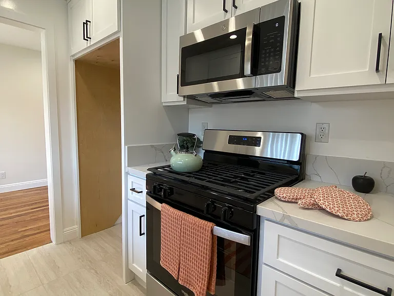 1778 Grevelia St #1778 — Photo 5