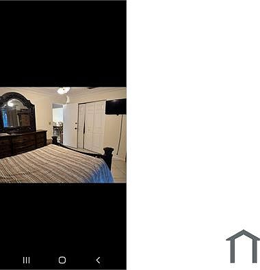 3rd image of 2421 Johnson St