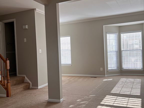 5th image of 522 Tuliptree Sq NE