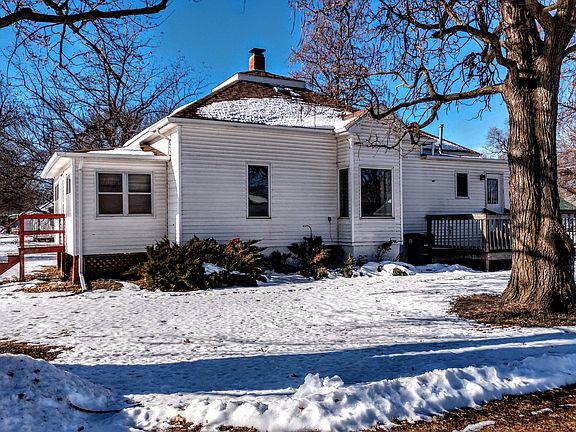 2nd image of 306 W Elm St