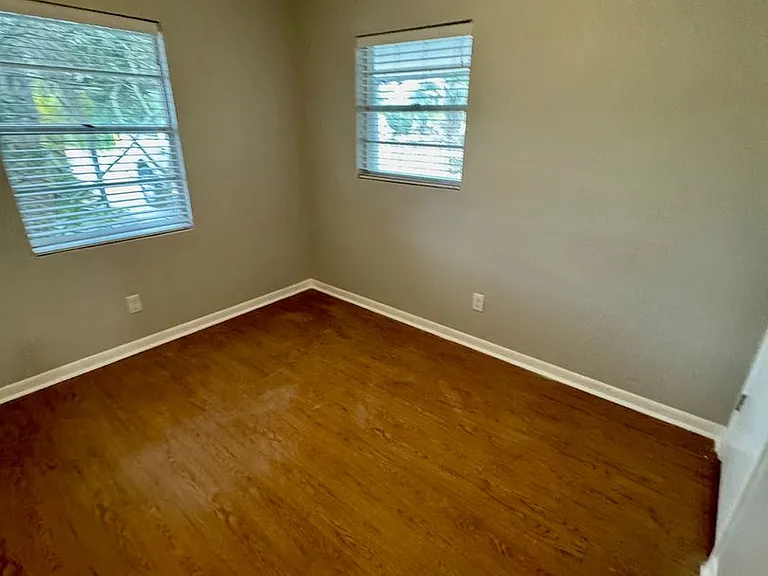 21804 Marlin Ave — Photo 55