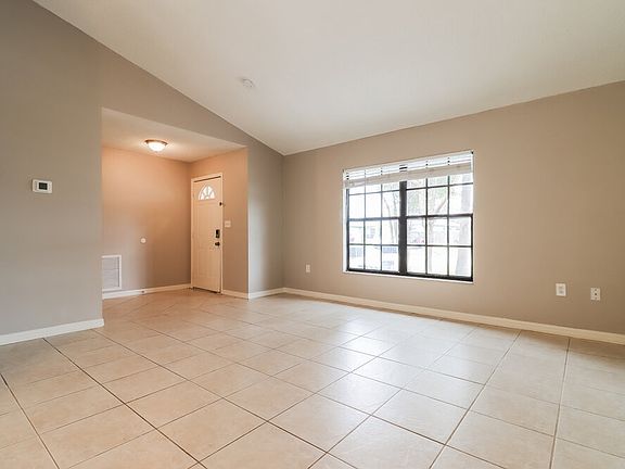 3rd image of 1305 Jambalana Dr