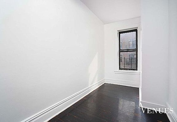 4th image of 253 W 109th St #4E