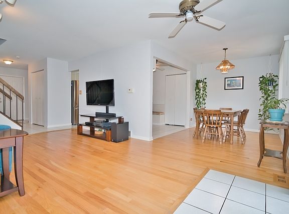 5th image of 690 Cedarwood Ct #690