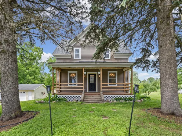 871 5th St N, Dassel, MN 55325