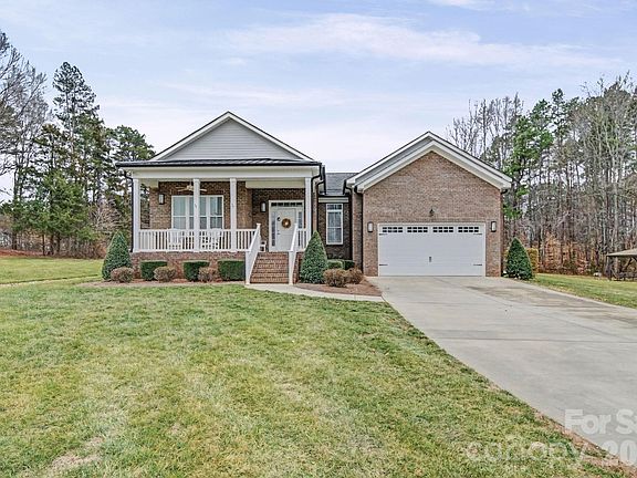 3rd image of 1296 Ben Black Rd