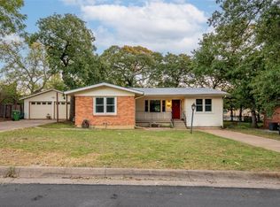 312 E Ellen Ave, Hurst, TX 76053