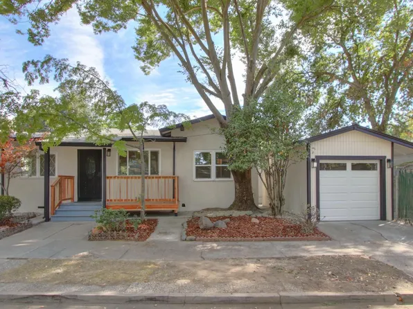 2038 Markham Way, Sacramento, CA 95818