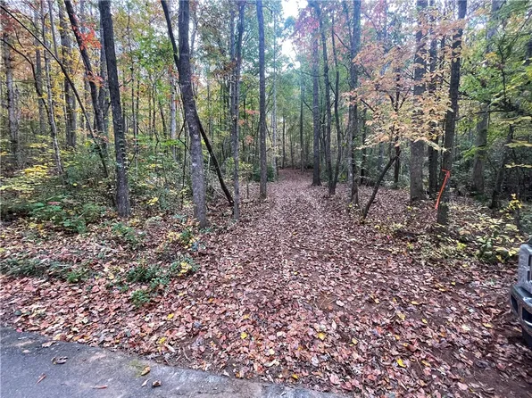 1B Piper Ln, Pickens, SC 29671