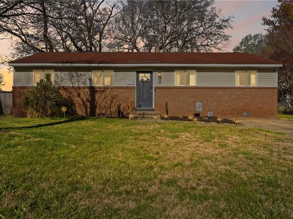 2802 Southport Ave, Chesapeake, VA 23324