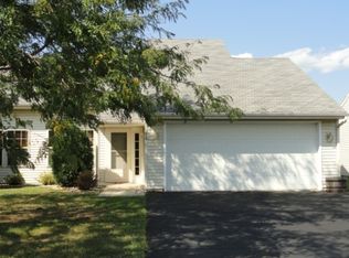 565 E Slifer St, Portage, WI 53901