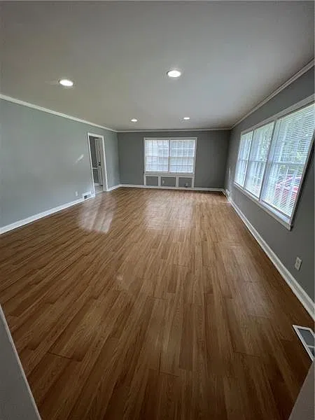 2 bed, 1.0 bath, $2,000 — Photo 4