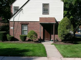 202B Glenwood Ave APT 2E, Leonia, NJ 07605