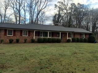 306 Cedarwood Dr, Jamestown, NC 27282