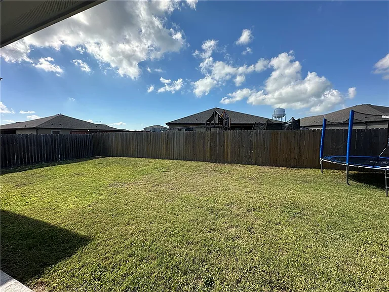 1807 Bay Landing Dr — Photo 25