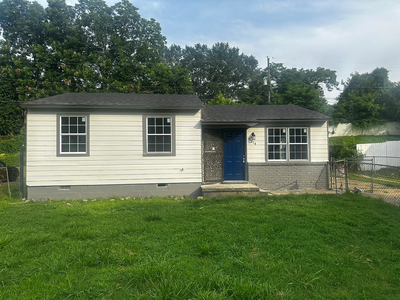 3 bed, 854 sqft, $800 — Photo 4