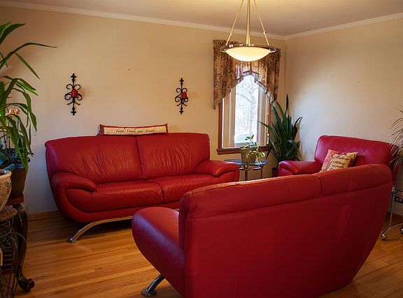 5th image of 5529 N Natoma Ave