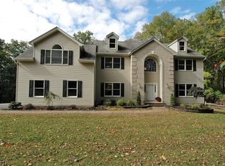 7 Ridge Ln, Hackettstown, NJ 07840