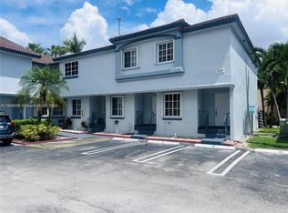 8260 NW 10th St, Miami, FL 33126