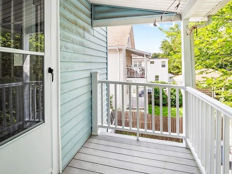 48 Cleveland St #2 — Photo 8