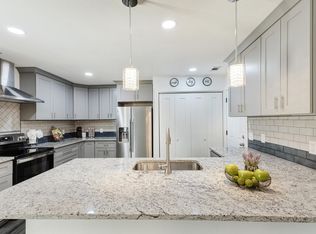 936 Elmwood Dr, Lewisville, TX 75067