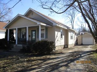1713 Moultrie Ave, Mattoon, IL 61938