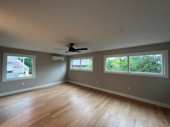 180 N Winooski Ave #C, Burlington, VT 05401
