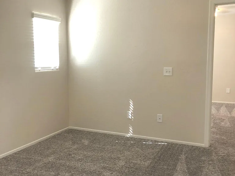 22985 S 218th St — Photo 20