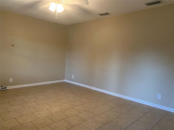 4th image of 144 Bel Air Cir