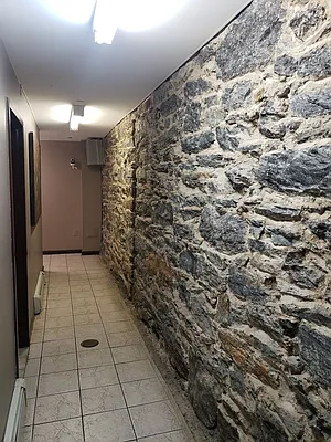 Rented by The Brokerage Group LLC | media 30