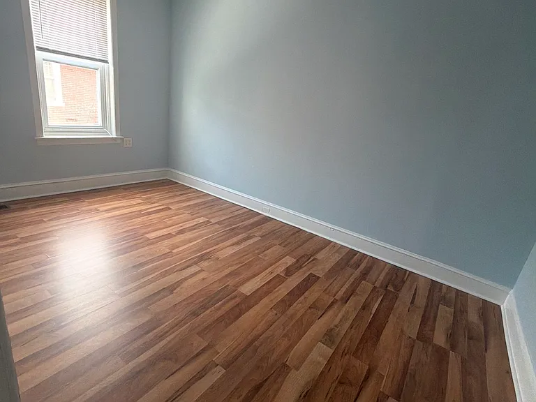 5502 Spring St — Photo 1
