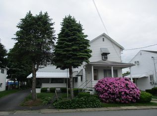 506 W Grace St, Old Forge, PA 18518