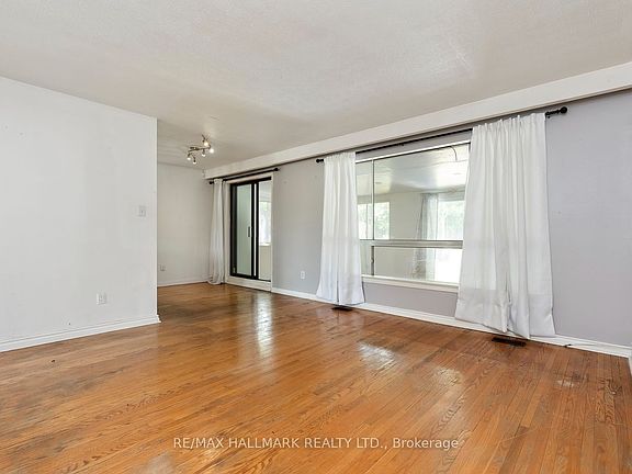 3rd image of 26 Flowertown Ave