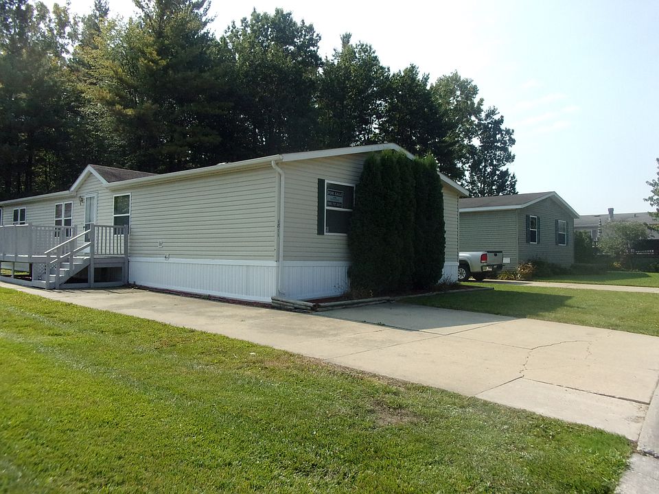 1st image of 1811 Ponderosa Ave