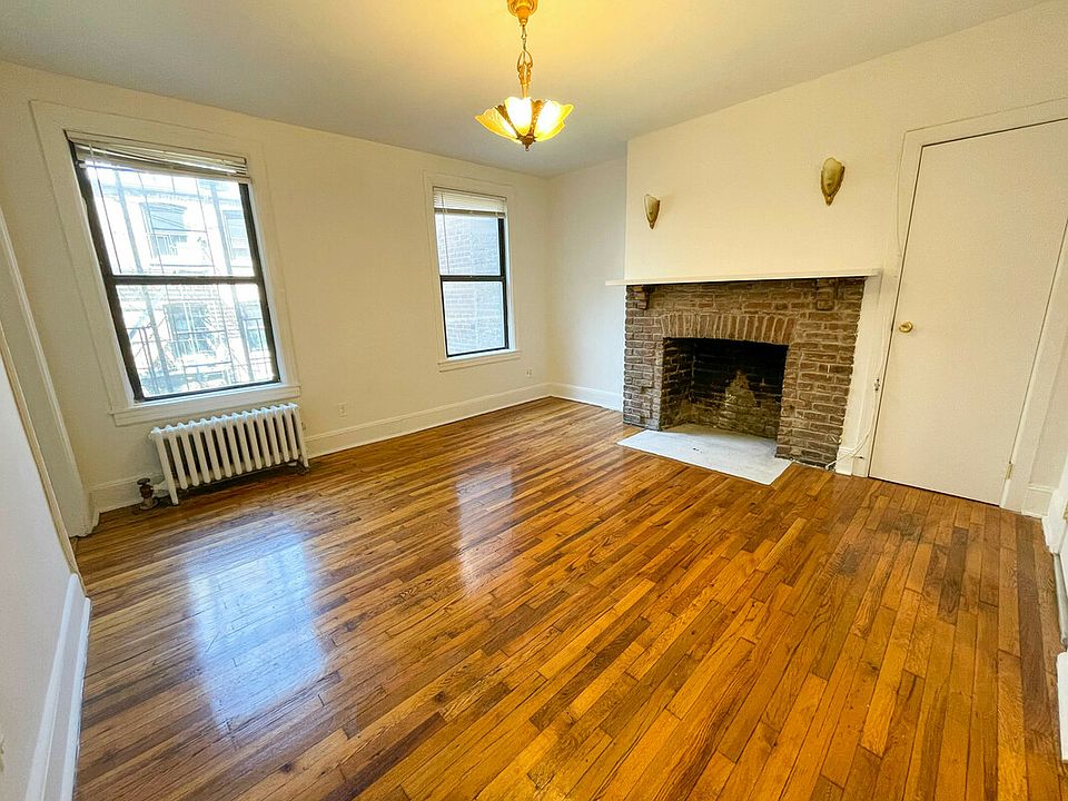 1st image of 113 W 15th St APT 3R