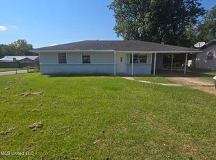 201 Tandy Dr, Gulfport, MS 39503