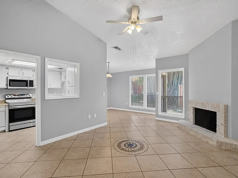 659 Montego Bay Ct — Photo 9